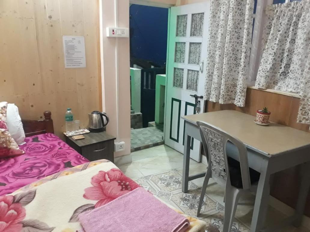 Smriya Homestay Dardzsiling Kültér fotó